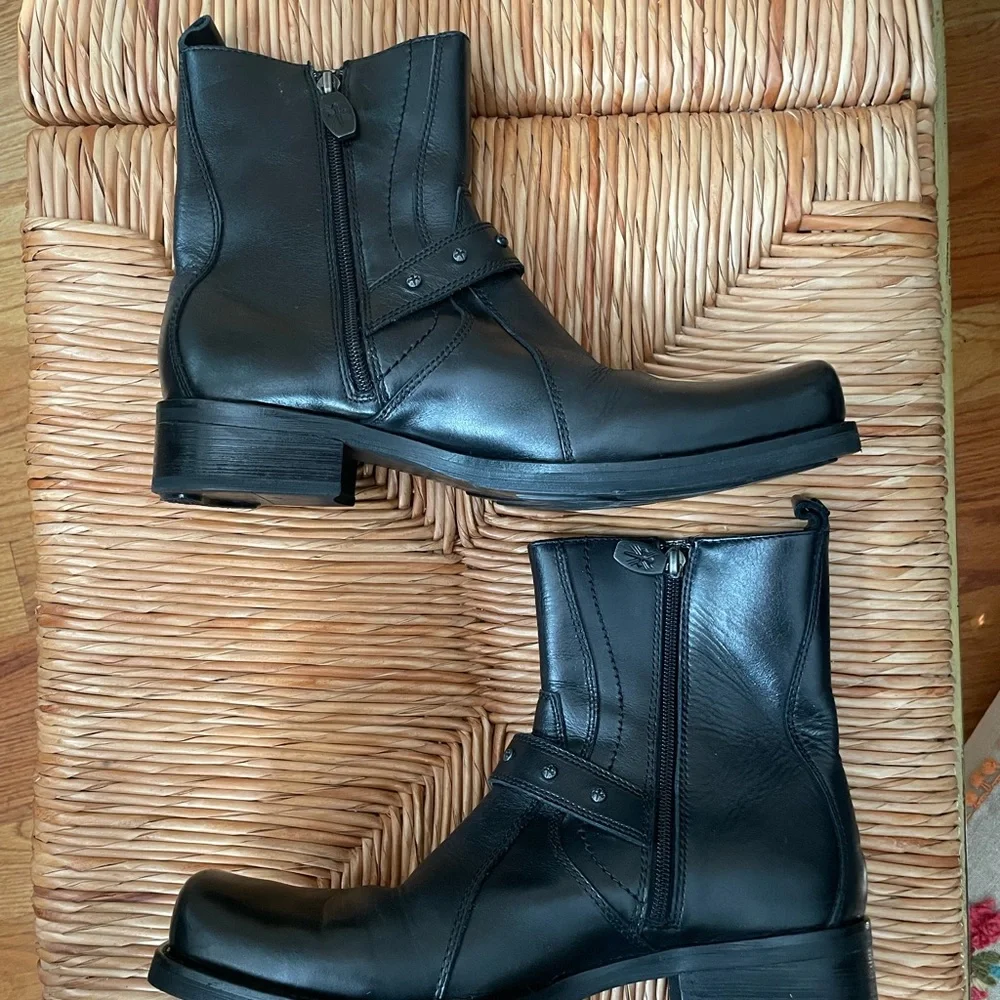 MARK NASON Coolest Black Leather Biker Moto Ankle Boots Cross Studded Skulls 8 - Picture 9 of 15